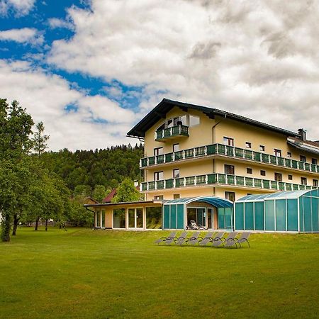 Landhotel Agathawirt Бад Гойзерн Екстериор снимка